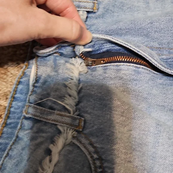 Zara Basic Denim Mid-Rise Distressed Flare Crop Jeans - Picture 11 of 11